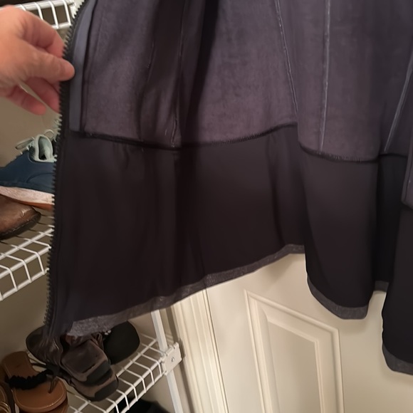 Women’s Athleta Zip Up Jacket. Size Large - Picture 8 of 8